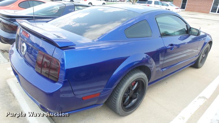 image for item DE7240 2005 Ford Mustang