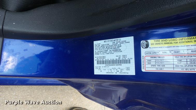 image for item DE7240 2005 Ford Mustang