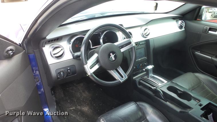 image for item DE7240 2005 Ford Mustang