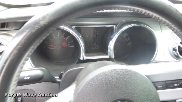 image for item DE7240 2005 Ford Mustang