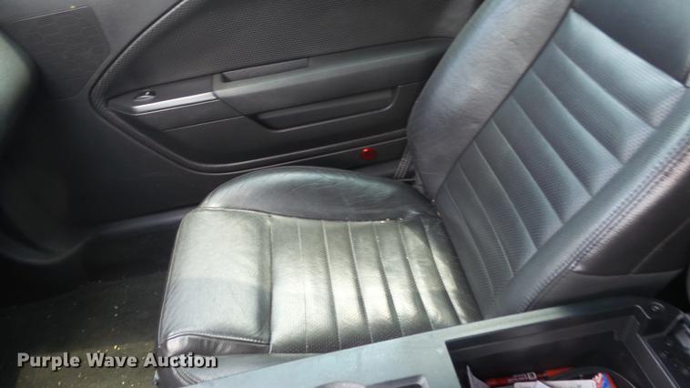 image for item DE7240 2005 Ford Mustang