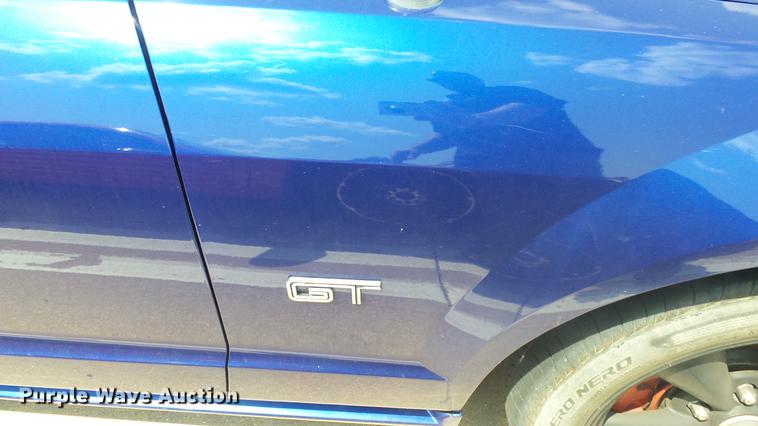 image for item DE7240 2005 Ford Mustang