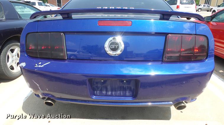 image for item DE7240 2005 Ford Mustang