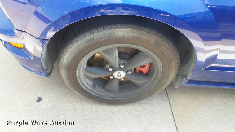 image for item DE7240 2005 Ford Mustang