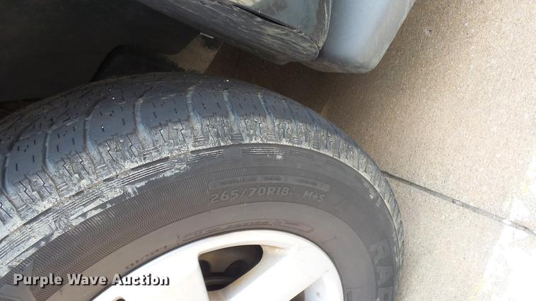 image for item DE7244 2006 Nissan Armada SUV