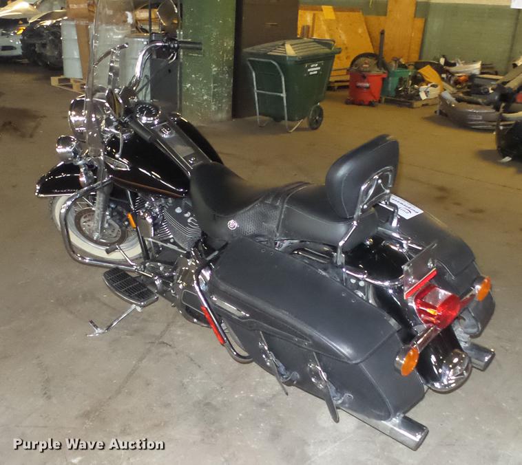 image for item DE7246 2000 Harley Davidson FLHRCI Road King motorcycle