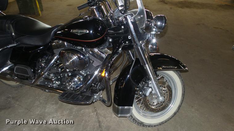 image for item DE7246 2000 Harley Davidson FLHRCI Road King motorcycle