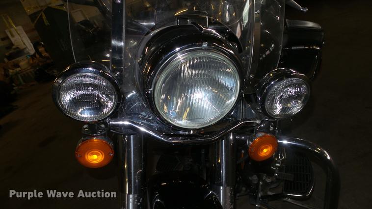 image for item DE7246 2000 Harley Davidson FLHRCI Road King motorcycle