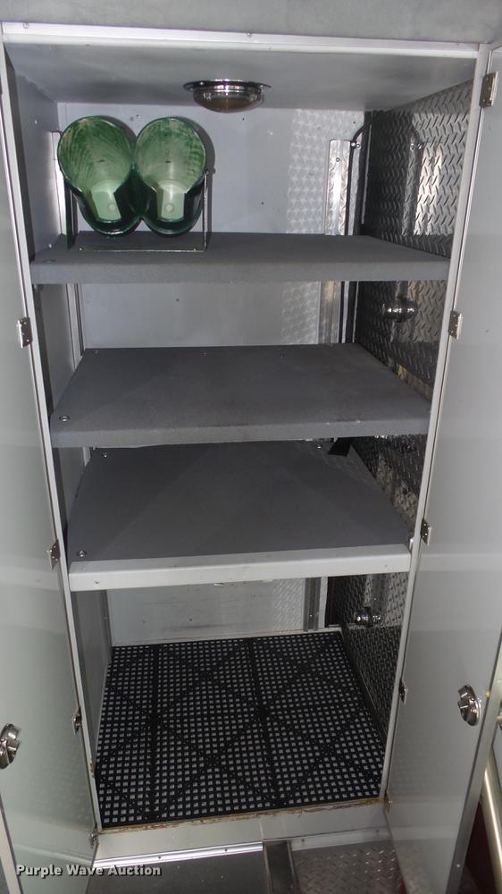 image for item DE7247 2005 Ford E450 ambulance