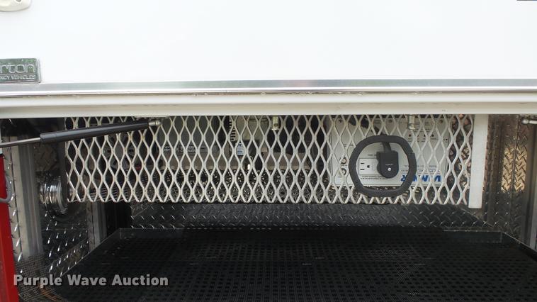 image for item DE7247 2005 Ford E450 ambulance