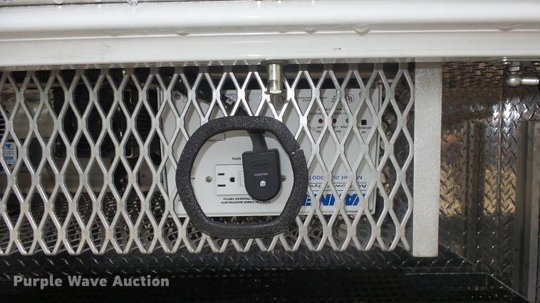 image for item DE7247 2005 Ford E450 ambulance