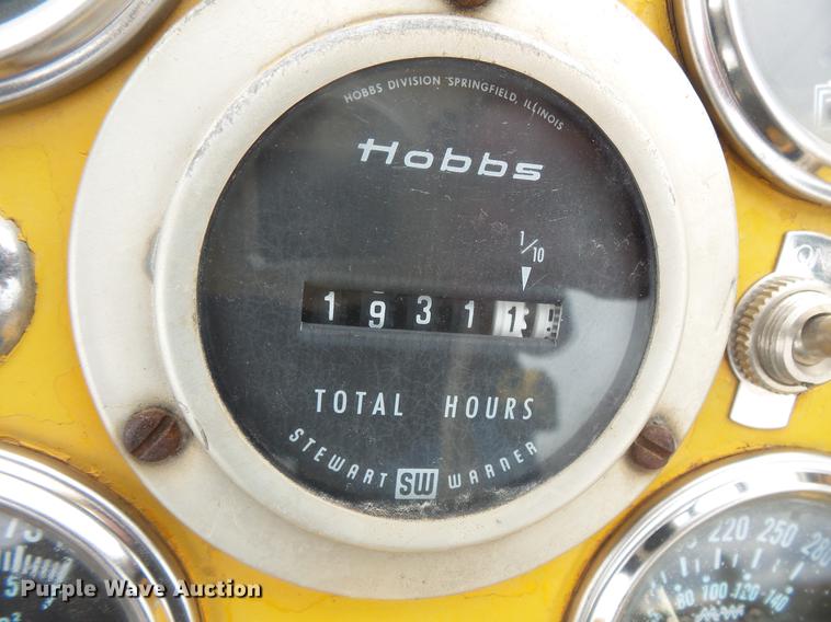 image for item DE9447 Bros pneumatic roller