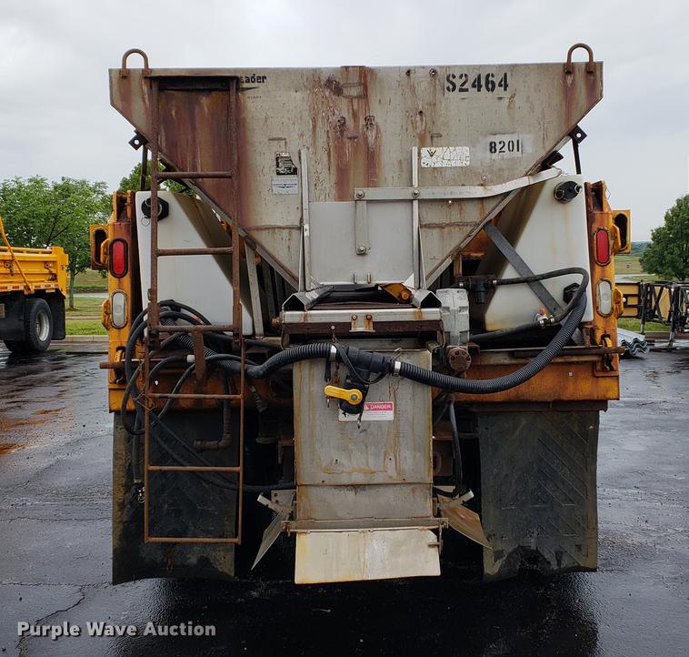 image for item DF2348 2000 International 4900 dump truck