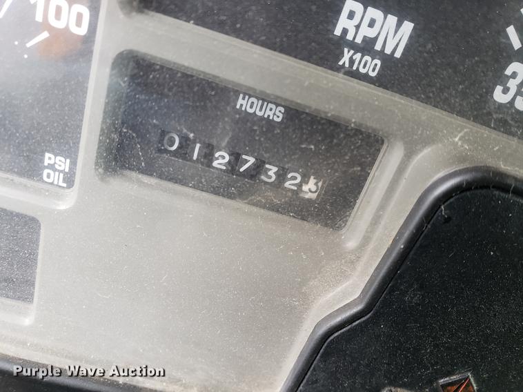 image for item DF2348 2000 International 4900 dump truck