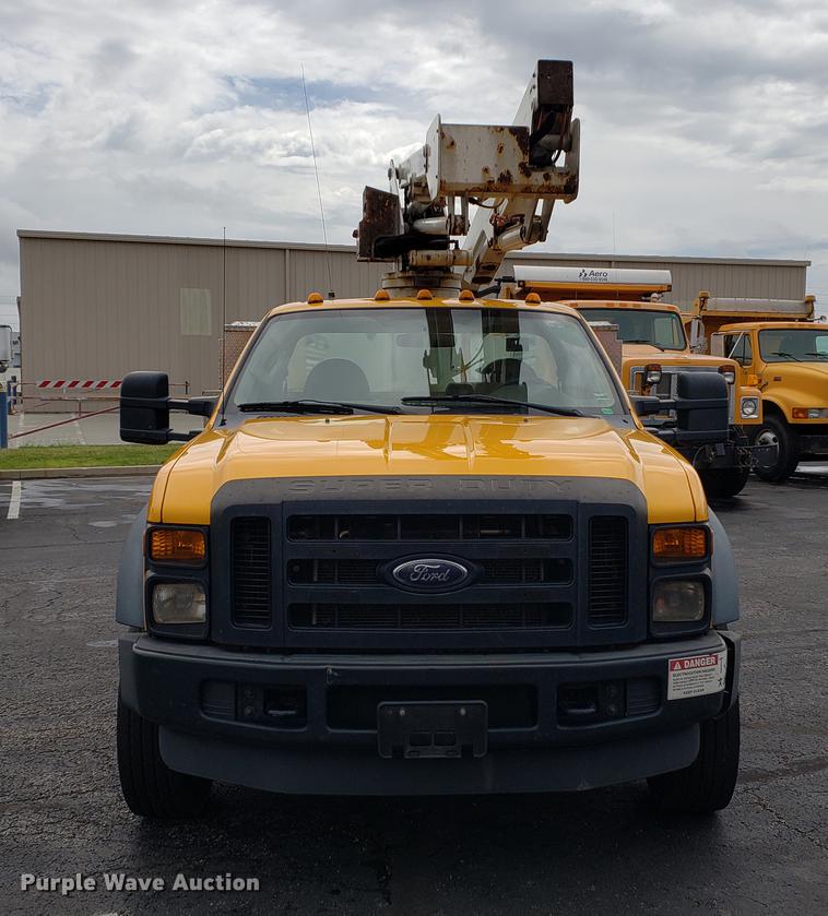 image for item DF2352 2008 Ford F550 bucket truck