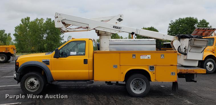 image for item DF2352 2008 Ford F550 bucket truck