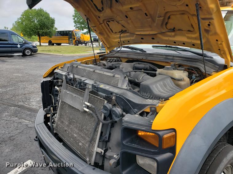 image for item DF2352 2008 Ford F550 bucket truck