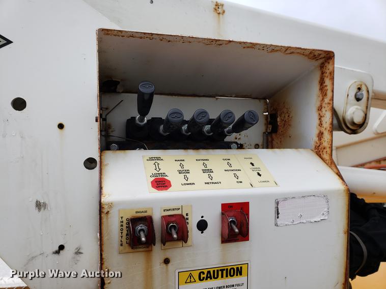 image for item DF2352 2008 Ford F550 bucket truck