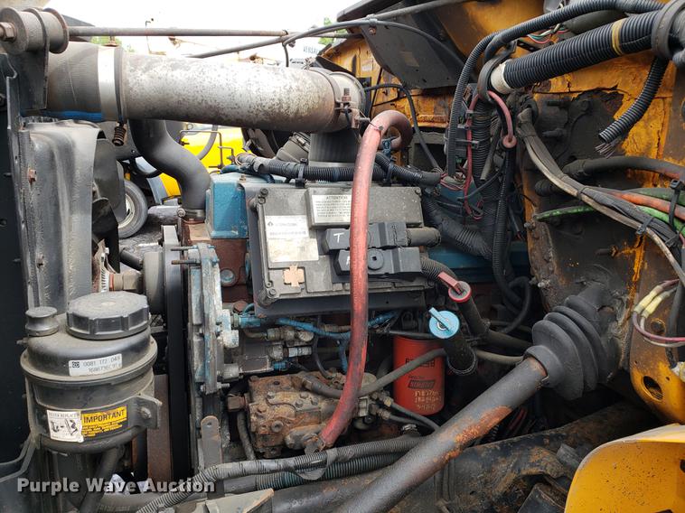 image for item DF2354 2000 International 4900 dump truck