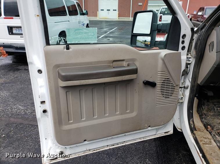 image for item DF2358 2008 Ford F450 Super Duty dump truck