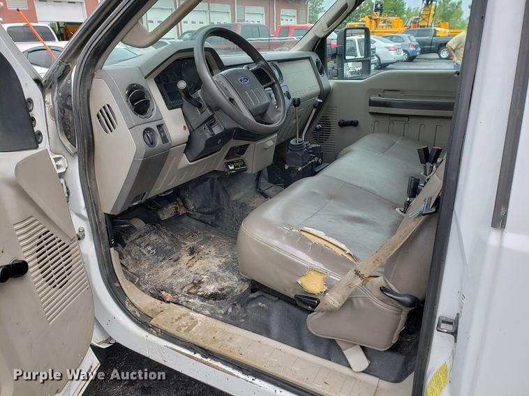 image for item DF2358 2008 Ford F450 Super Duty dump truck