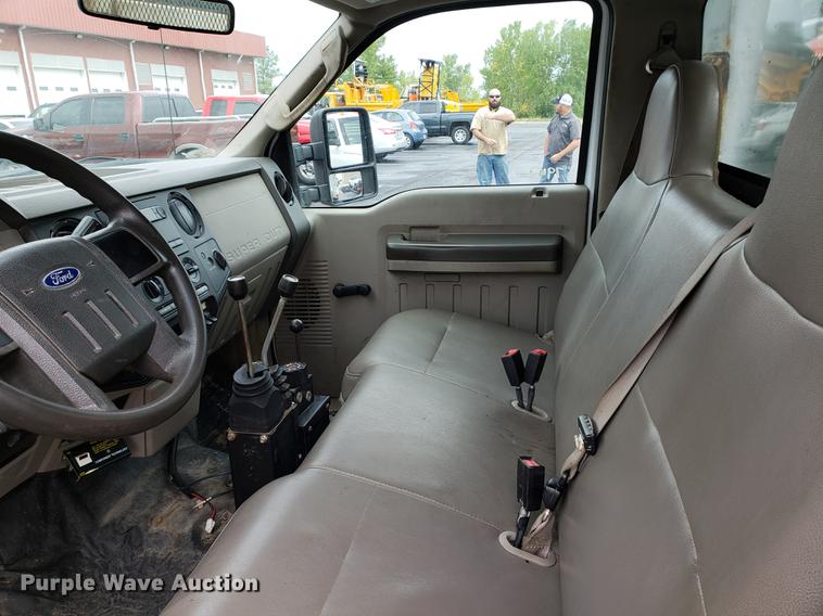 image for item DF2358 2008 Ford F450 Super Duty dump truck