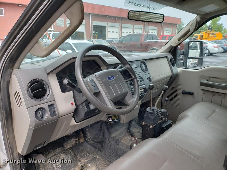 image for item DF2358 2008 Ford F450 Super Duty dump truck