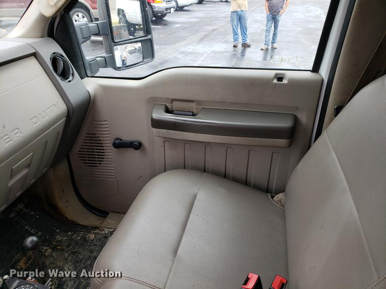 image for item DF2358 2008 Ford F450 Super Duty dump truck