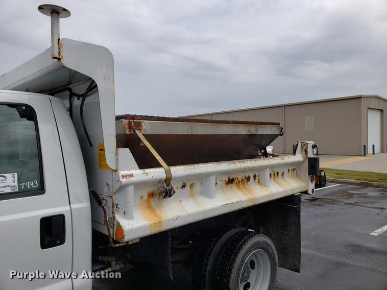 image for item DF2358 2008 Ford F450 Super Duty dump truck