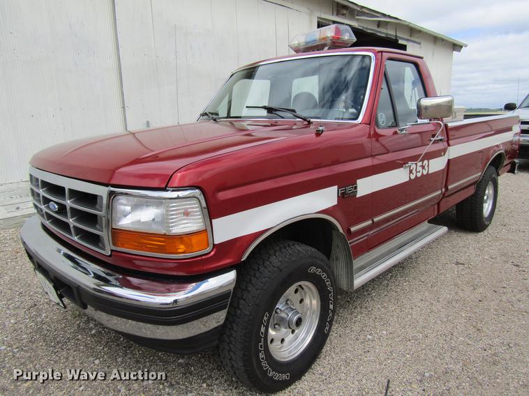 image for item DF3845 1996 Ford F150 pickup truck