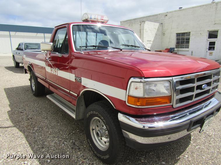 image for item DF3845 1996 Ford F150 pickup truck