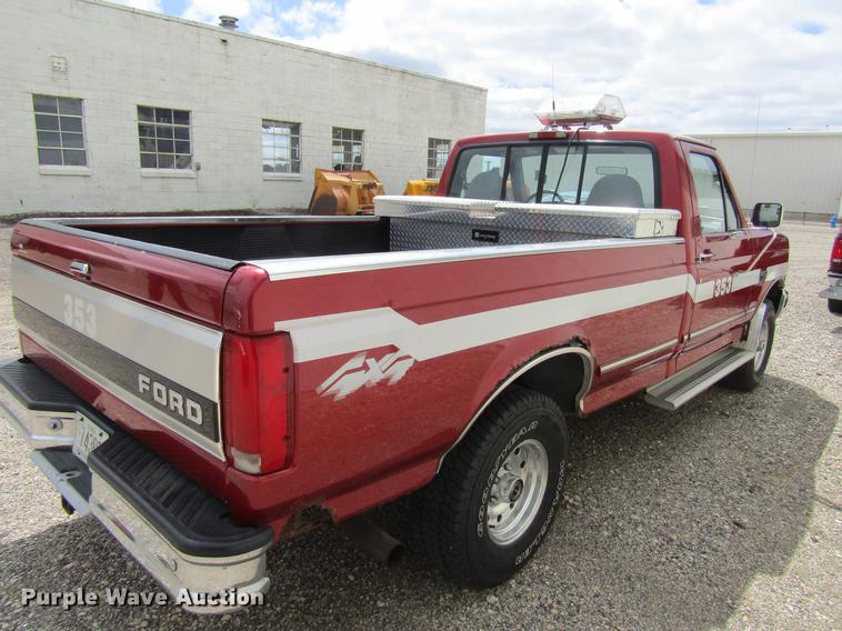image for item DF3845 1996 Ford F150 pickup truck
