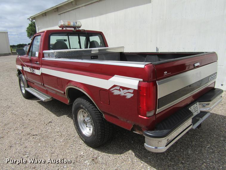 image for item DF3845 1996 Ford F150 pickup truck