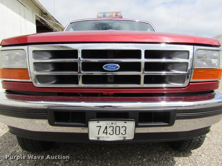 image for item DF3845 1996 Ford F150 pickup truck