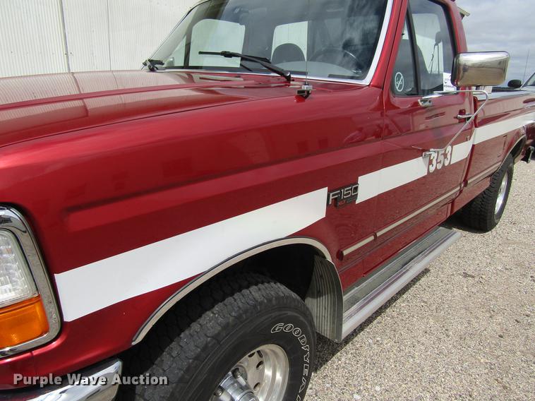 image for item DF3845 1996 Ford F150 pickup truck