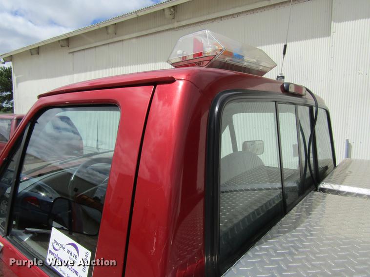 image for item DF3845 1996 Ford F150 pickup truck