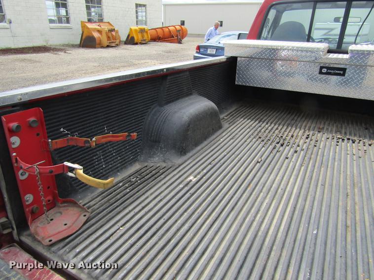 image for item DF3845 1996 Ford F150 pickup truck