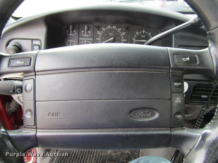 image for item DF3845 1996 Ford F150 pickup truck