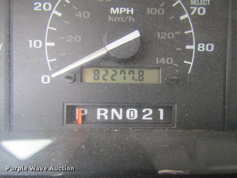 image for item DF3845 1996 Ford F150 pickup truck