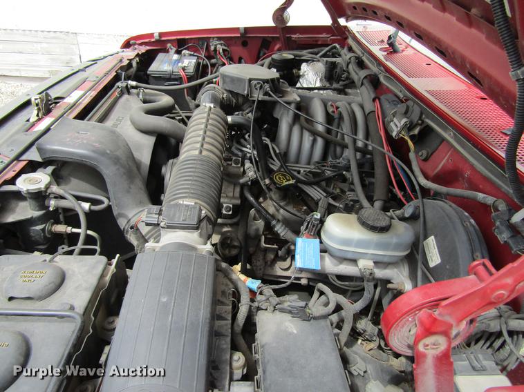 image for item DF3845 1996 Ford F150 pickup truck