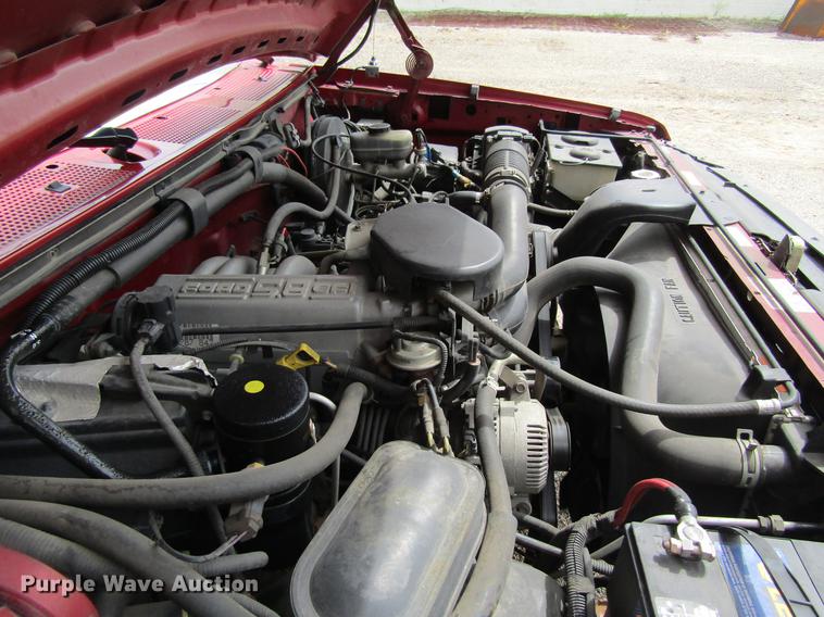 image for item DF3845 1996 Ford F150 pickup truck