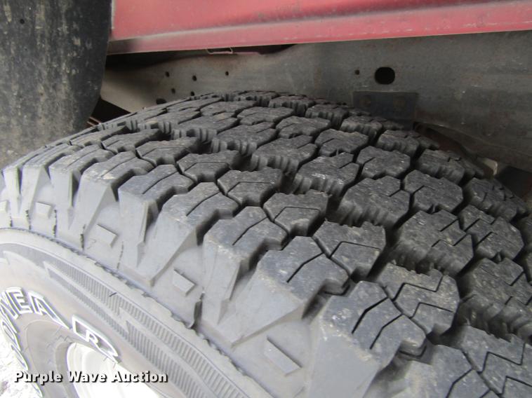 image for item DF3845 1996 Ford F150 pickup truck