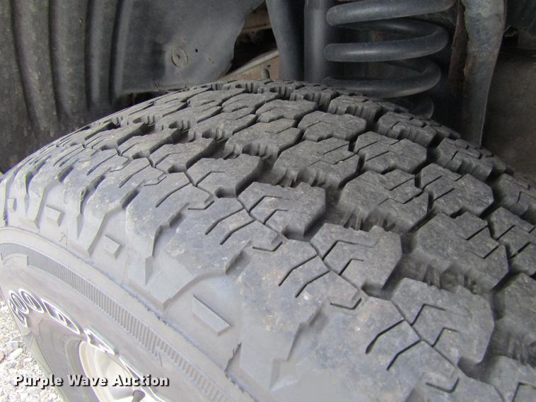 image for item DF3845 1996 Ford F150 pickup truck