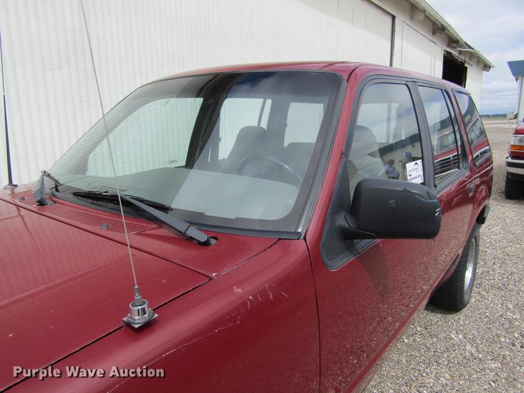 image for item DF3846 1991 Ford Explorer XL SUV