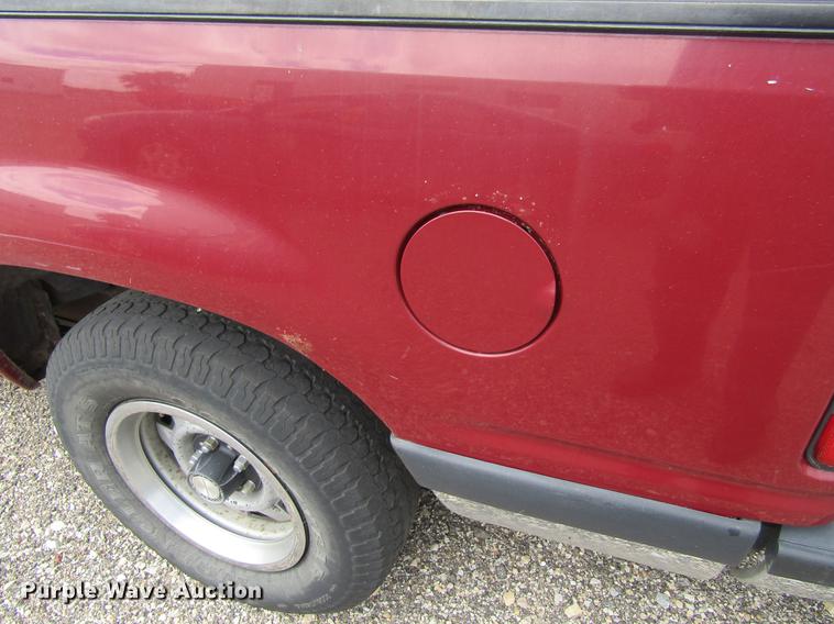 image for item DF3846 1991 Ford Explorer XL SUV