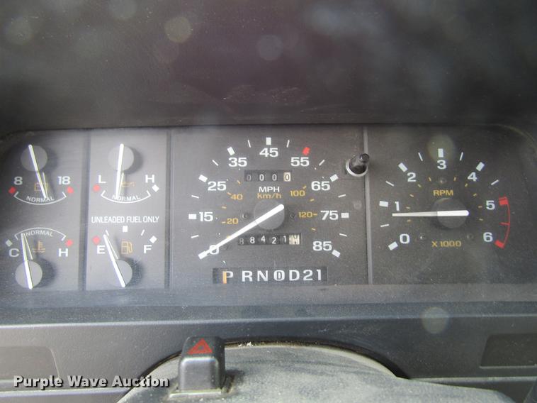 image for item DF3846 1991 Ford Explorer XL SUV