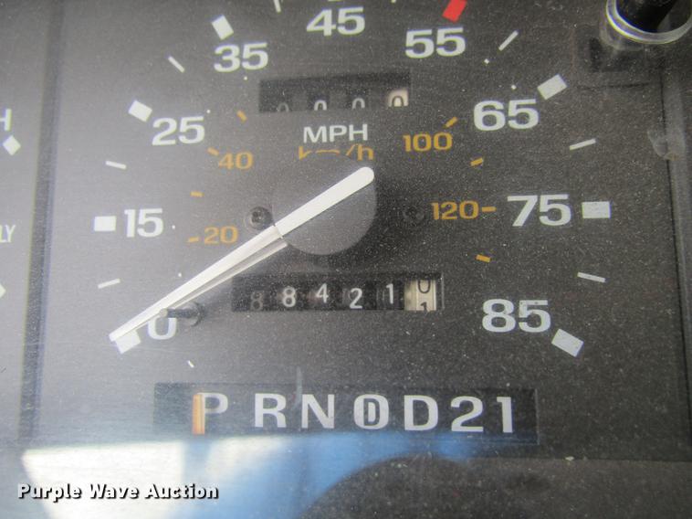 image for item DF3846 1991 Ford Explorer XL SUV