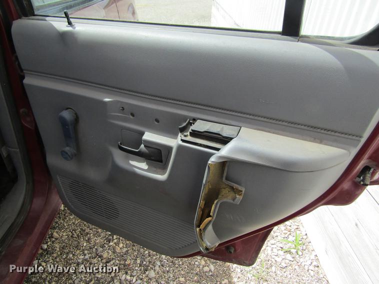 image for item DF3846 1991 Ford Explorer XL SUV