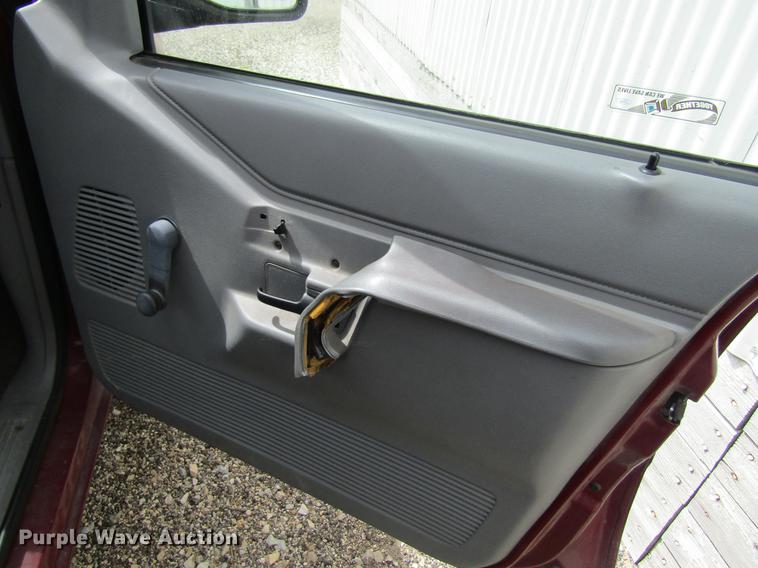 image for item DF3846 1991 Ford Explorer XL SUV