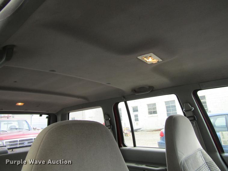 image for item DF3846 1991 Ford Explorer XL SUV